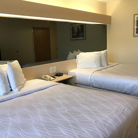 Mariner'S Village Resort Carlyle ภายนอก รูปภาพ