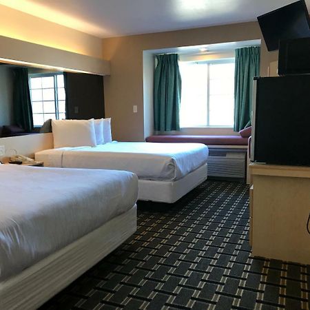 Mariner'S Village Resort Carlyle ภายนอก รูปภาพ