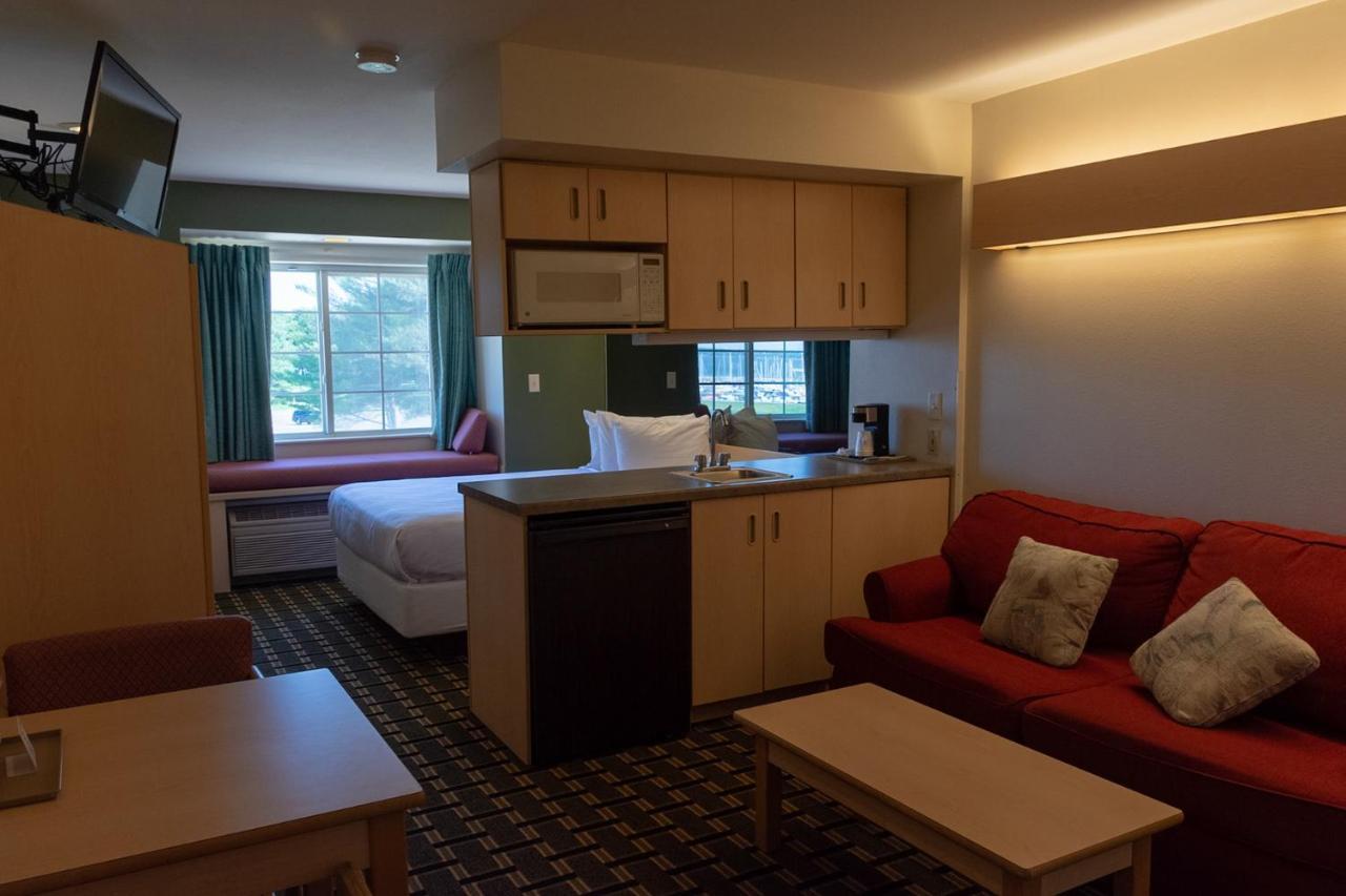 Mariner'S Village Resort Carlyle ภายนอก รูปภาพ